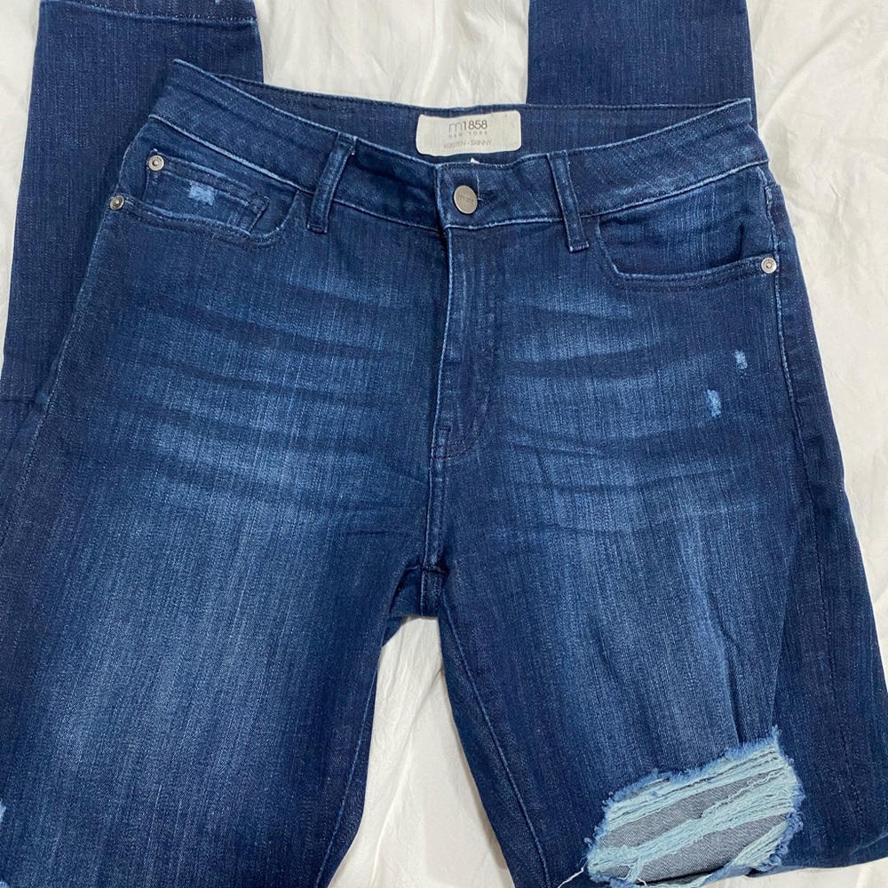 M1858 Skinny leg dark blue jeans * size 8/29